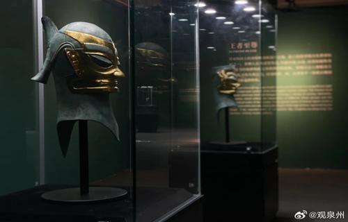 英伟达CEO北京行感谢中国养育